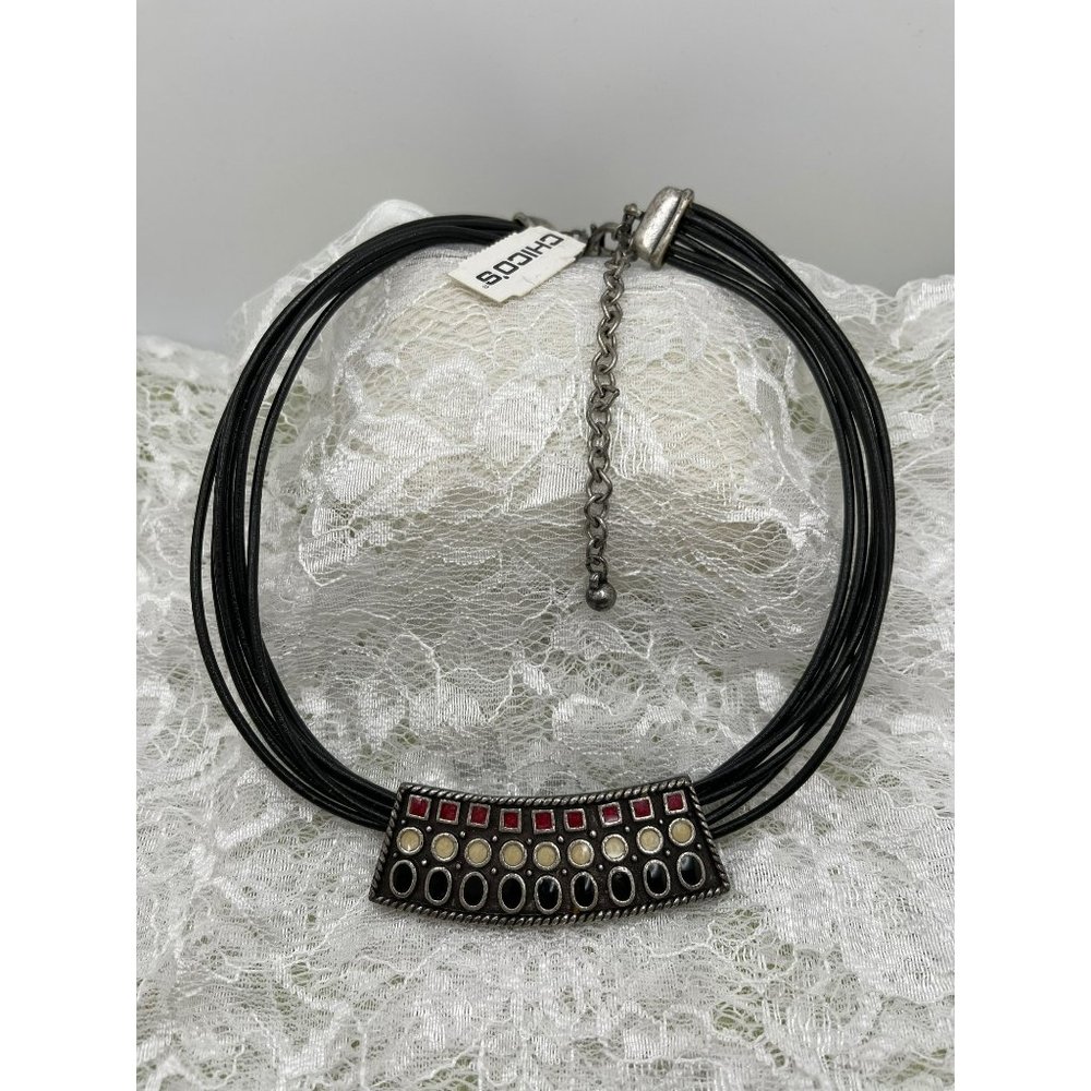 Chico's Resin Pendant Choker Necklace - Picture 4 of 11